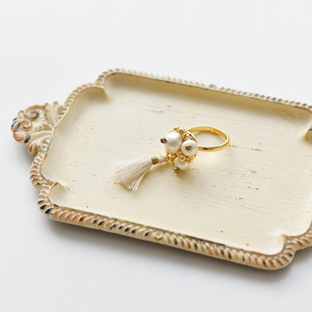 Cotton Pearl Tassel Ring - 耳环/耳夹 - 其他金属 白色