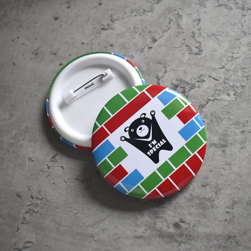 【桐鹿】茄芷风格 胸章/徽章_黑熊 - 徽章/别针 - 塑料 红色