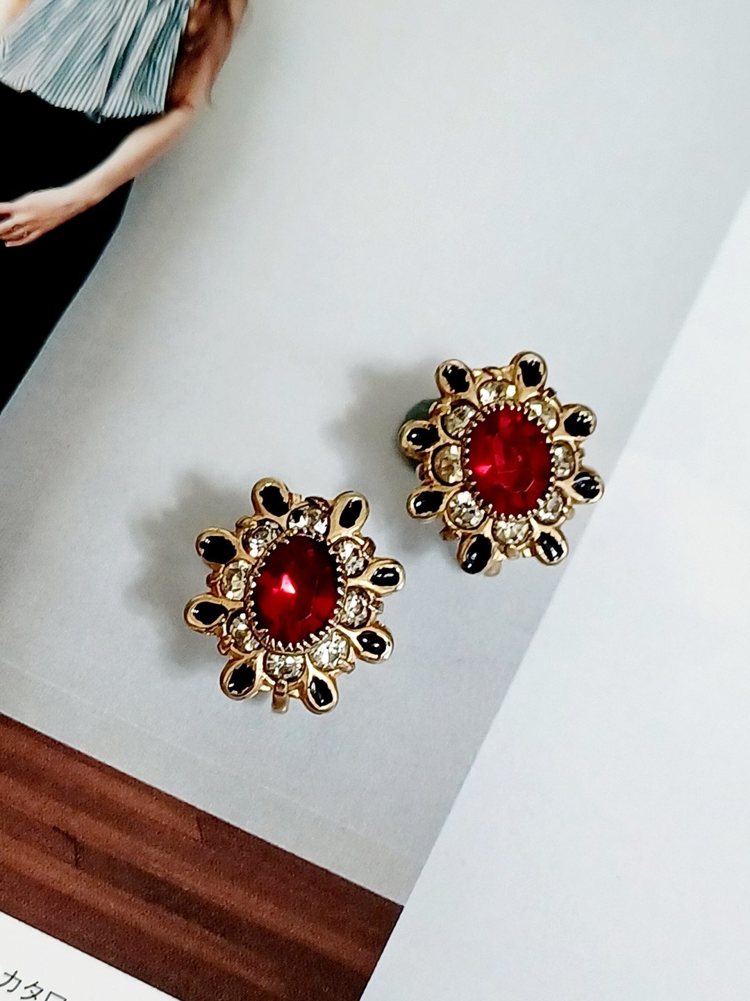 vintage jewelry  古董巴洛克璀璨莱茵 夹式耳环 - 耳环/耳夹 - 其他金属 