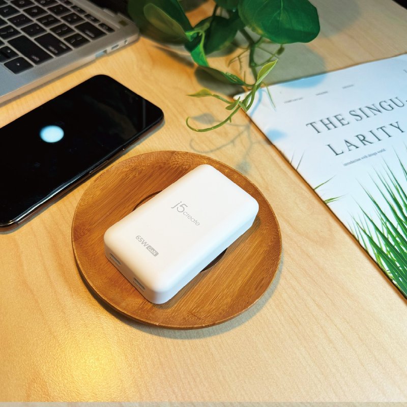 j5create 65W GaN氮化镓薄型双孔PD极速充电器 - iPhone/安卓手机 - 充电宝/传输线 - 塑料 白色