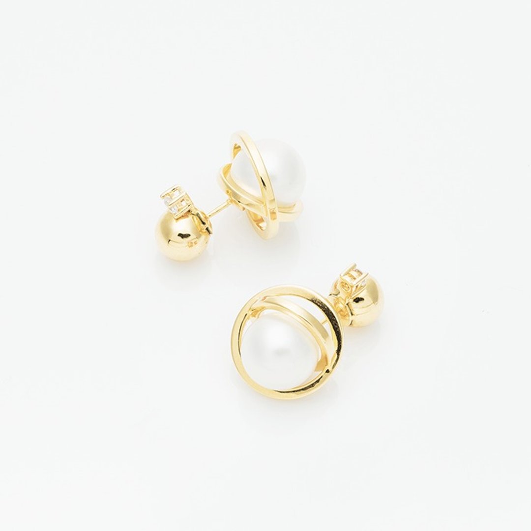 优雅时尚 / Claudia earrings 一对 - 耳环/耳夹 - 其他金属 金色