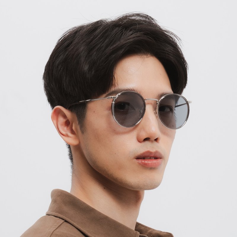 I NEED SPACE | SCHOLAR 老学究细框墨镜-雾蓝 - 眼镜/眼镜框 - 其他材质 蓝色