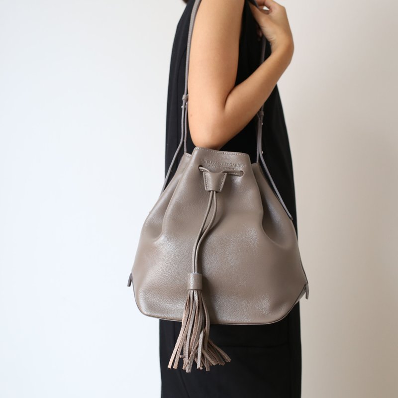 Leicester bucket bag /Grey - 侧背包/斜挎包 - 真皮 灰色