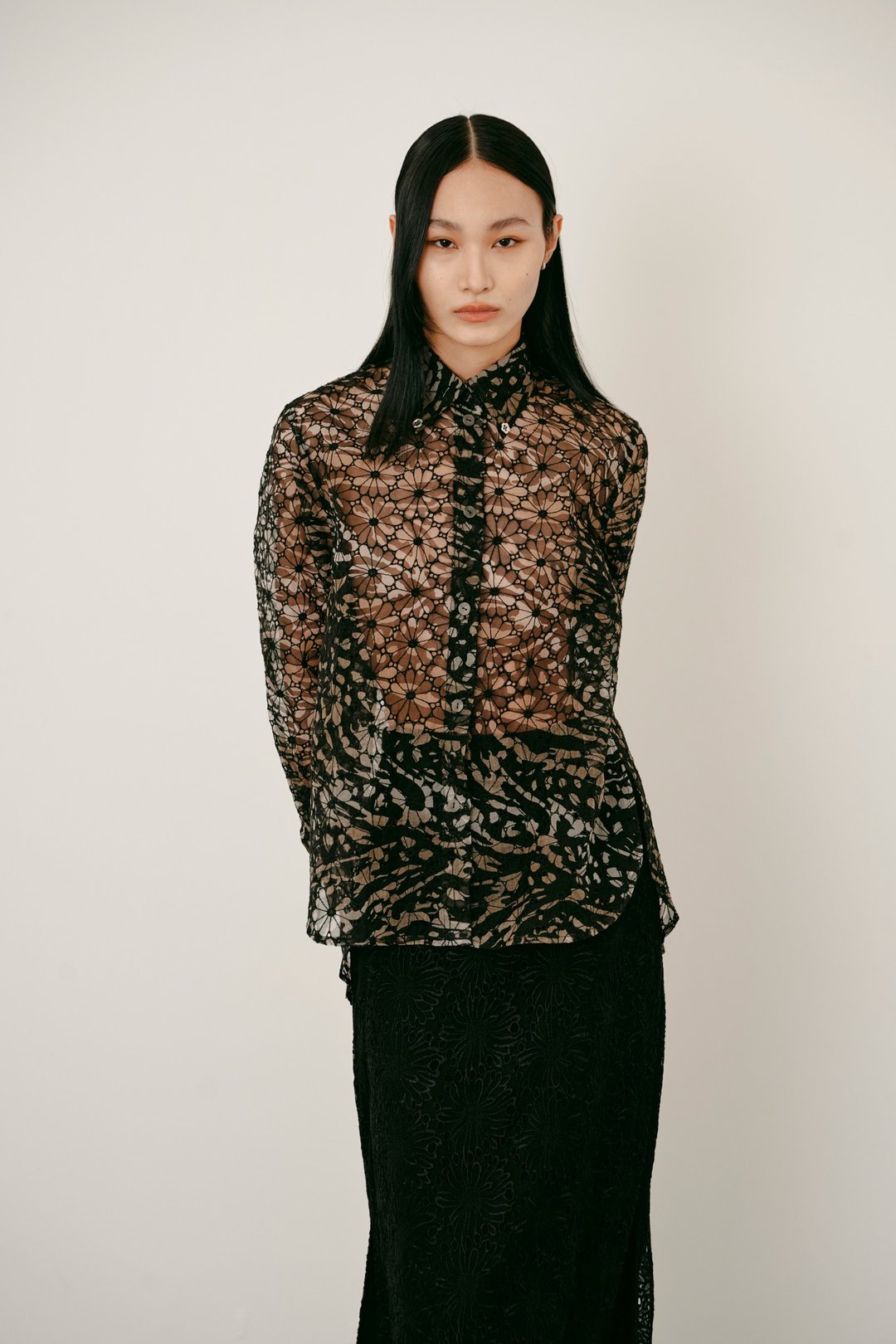 蕾丝提花衬衫 / FLORAL EMBROIDERY SHIRT - 女装衬衫 - 丝．绢 黑色