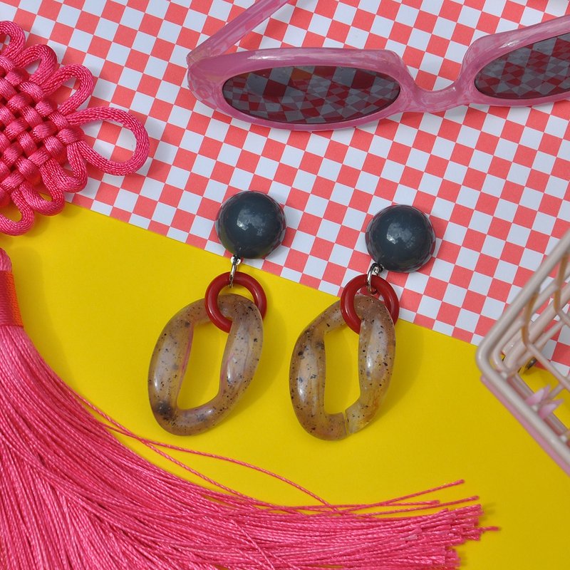 都市冷漠款圈圈耳环/ 唐葫芦姑娘 - 耳环/耳夹 - 压克力 