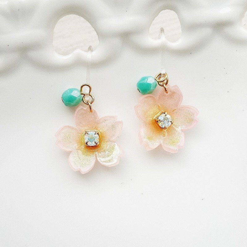 momolico 金粉水钻蕊樱花耳环(小) 15mm 耳勾 可改夹式贴耳 - 耳环/耳夹 - 其他材质 粉红色