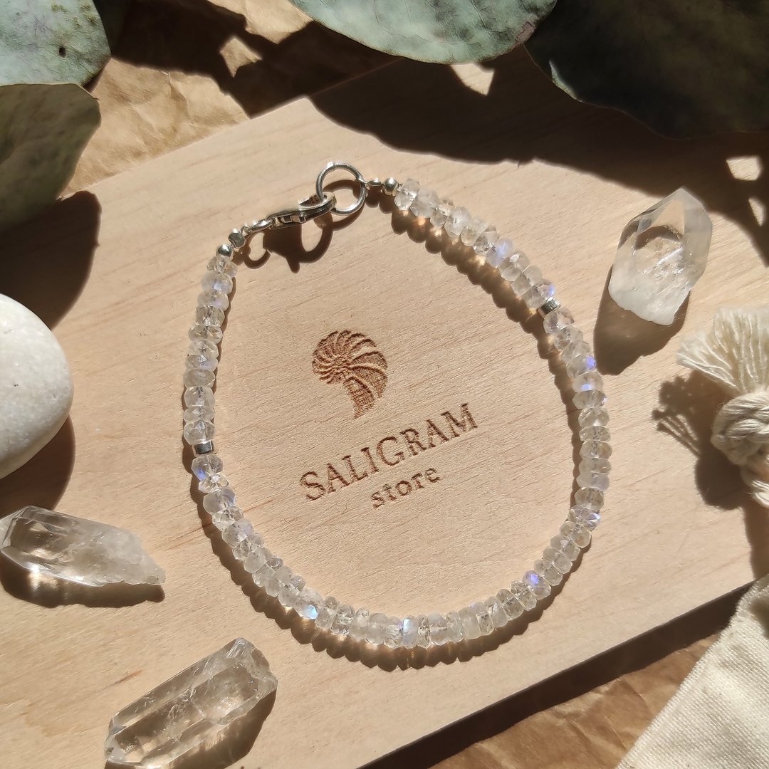 Crystal Moonstone bracelet Top quality Indian moonstone - 手链/手环 - 宝石 白色