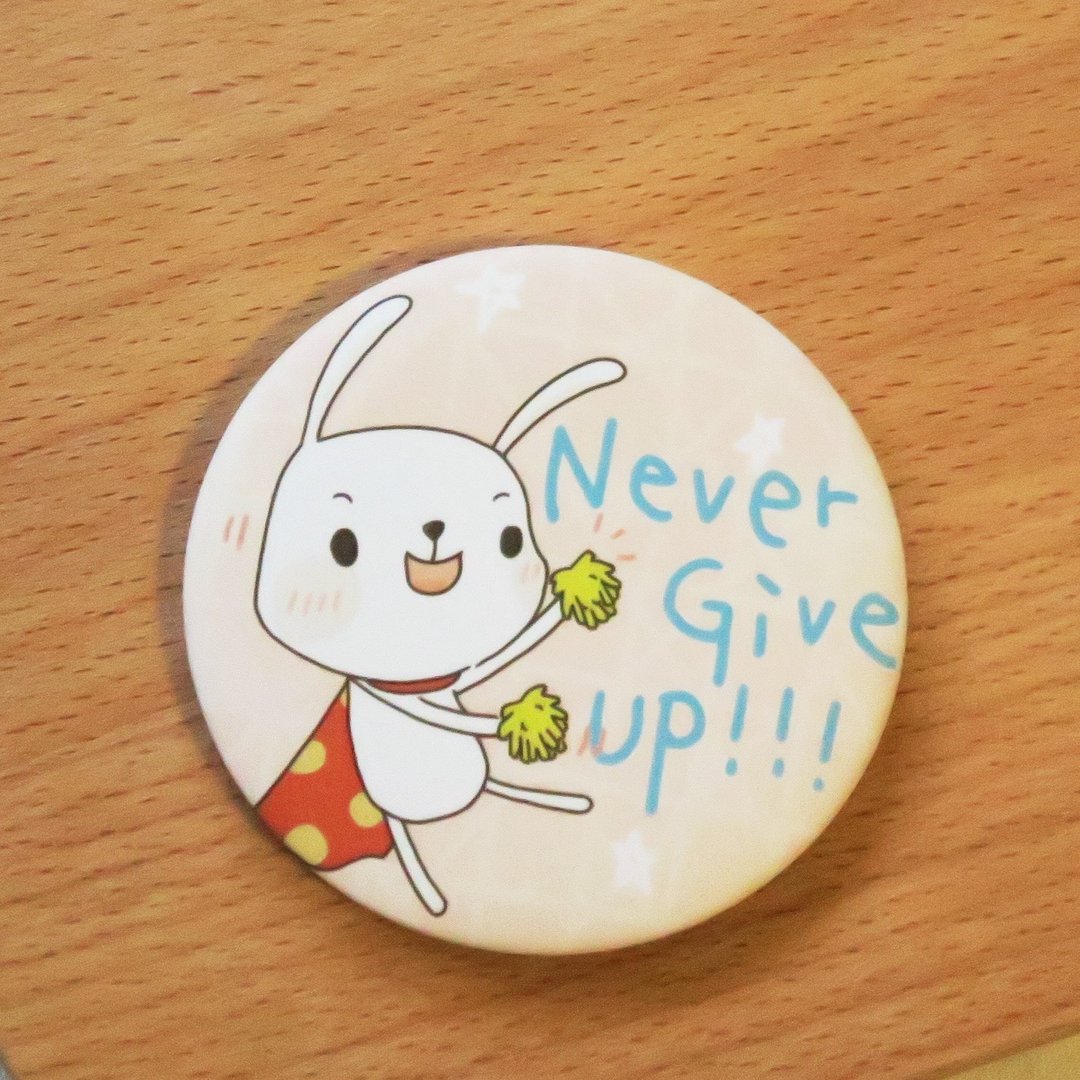 小星球大徽章 Never Give Up!! - 徽章/别针 - 纸 粉红色