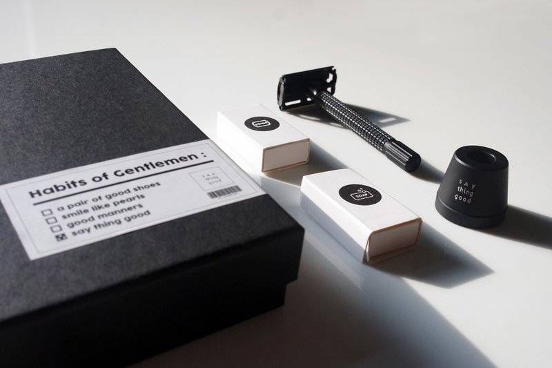 圣诞礼物 刮胡刀底座礼盒丨送礼包装 - 男性清洁护肤品 - 其他金属 黑色