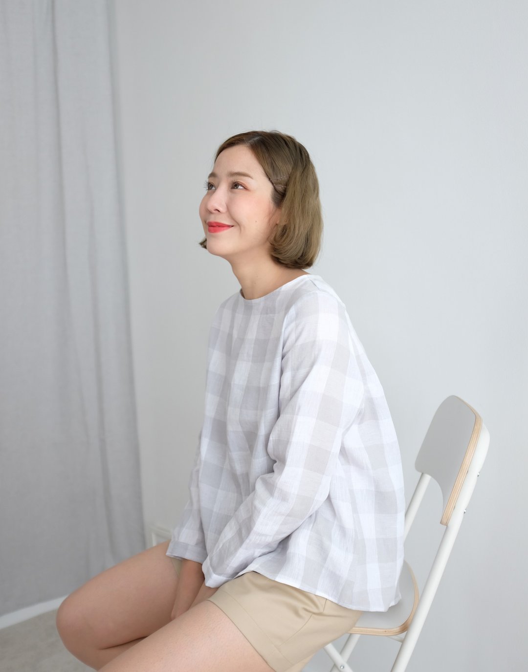 Kate 套装 - 白色，长袖亚麻上衣搭配高腰短裤 - 女装上衣 - 棉 白色