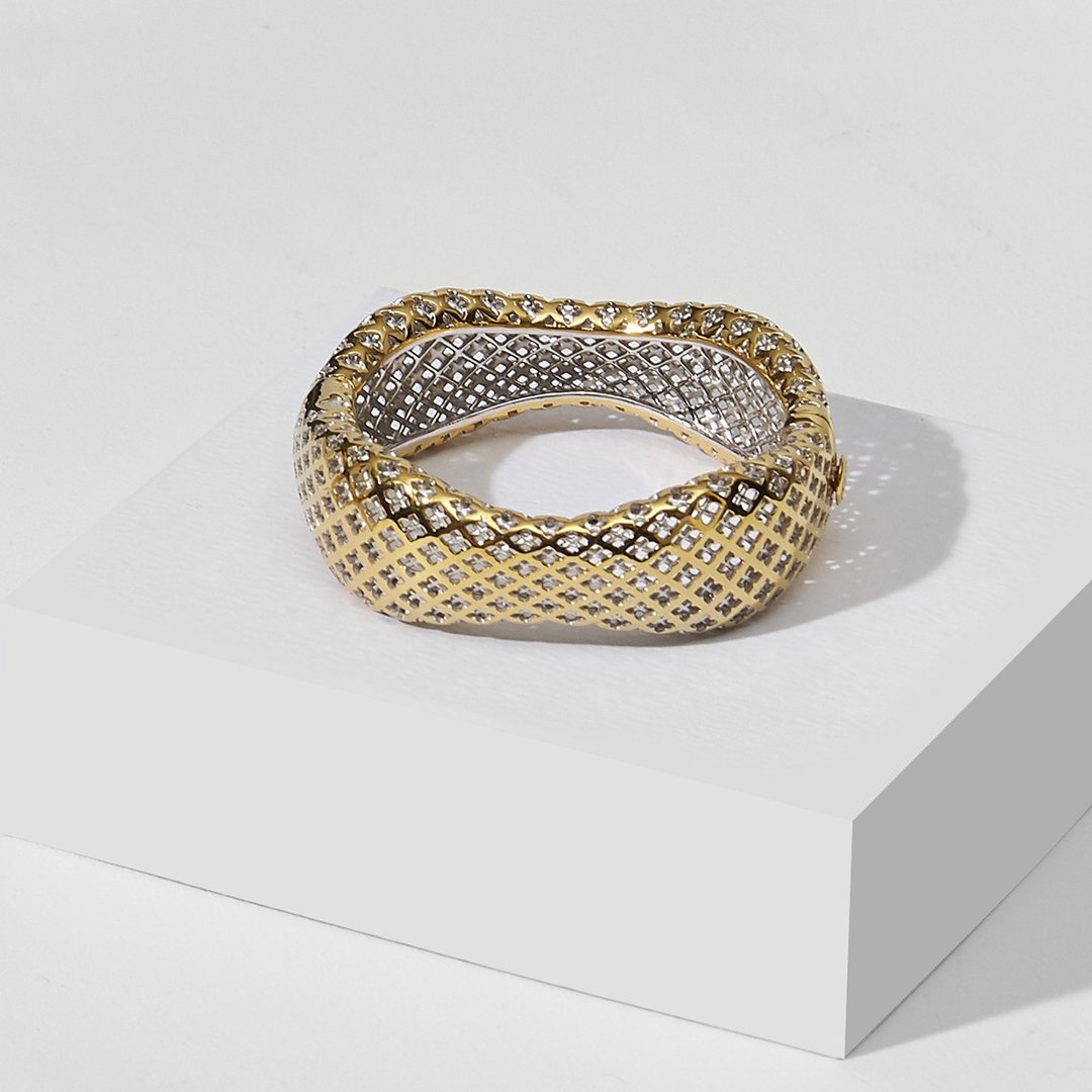 Nalikere Collection Silver Jewelry 925 Yellow Gold Plating with White Topaz - 手链/手环 - 宝石 银色