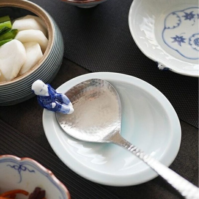 青白瓷一闲人汤勺架 /洸琳窑/小碟/火锅/餐具架 - 浅碟/小碟子 - 瓷 