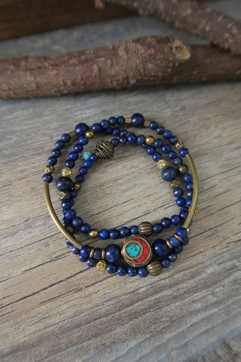 【灵性 • 小手物】青金石. 西藏纯手工配件 / 绿松石 . 红松石 / 黄铜配件/珠 • 三圈手链 + 项链(一物两用款式)  中性款式 - 男女均可 礼物 - 手链/手环 - 宝石 蓝色