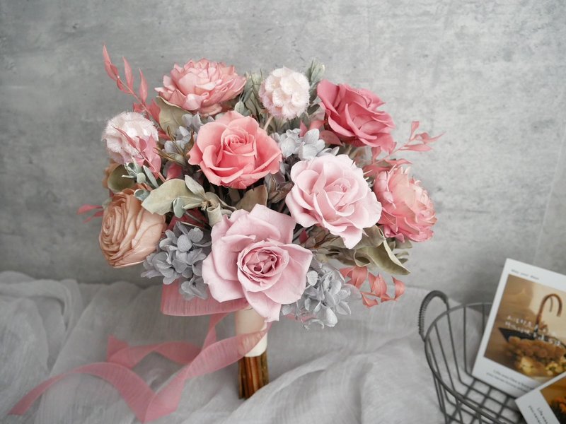 自然型手绑不凋捧花【雾纱粉紫】永生花/拍婚纱/登记结婚花束 - 干燥花/捧花 - 植物．花 粉红色