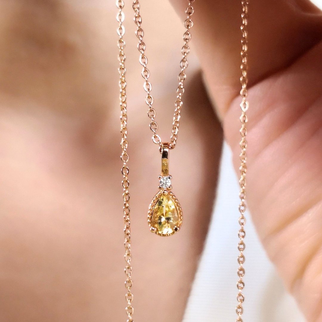 金色沙佛莱 金黄色石榴石 璀璨金黄光泽 纯银项链 锁骨链 礼物 - 项链 - 纯银 黄色
