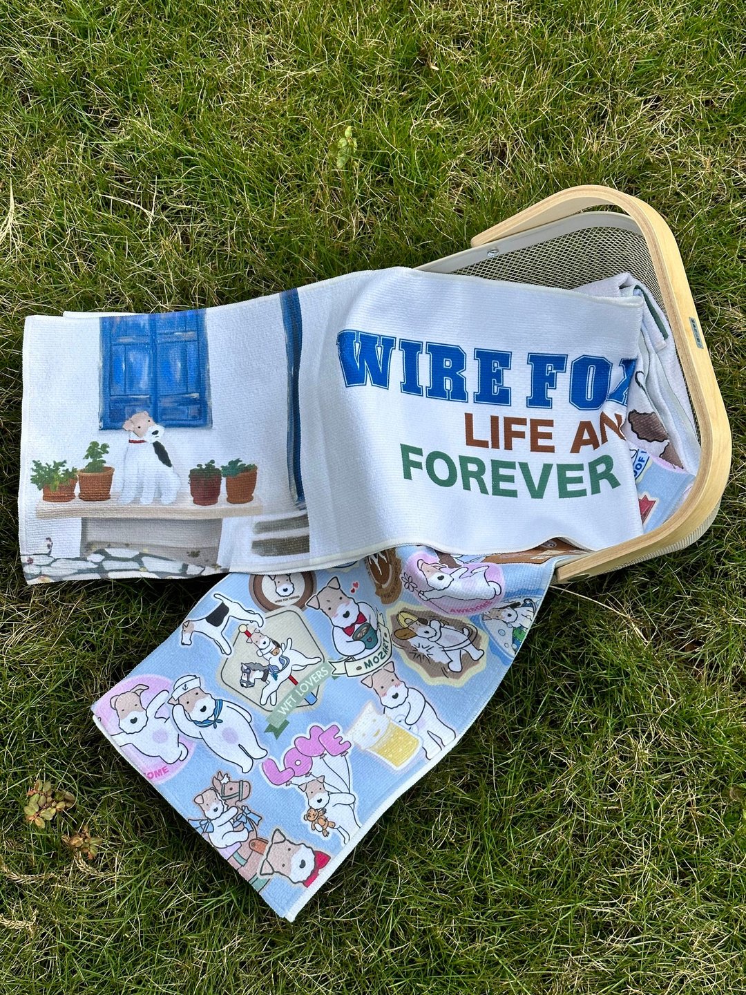 Wirefoxterrier 刚毛猎狐梗 运动巾 蓝色大门款 - 玩具/玩偶 - 棉 白色