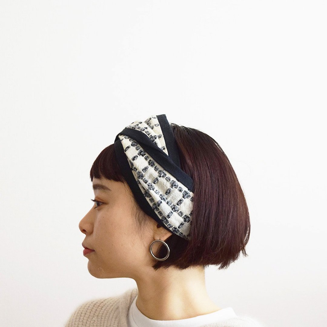 Plaid switching flat turban hair band hair accessories cotton Linen monotone imported fabric - 发饰 - 棉．麻 黑色