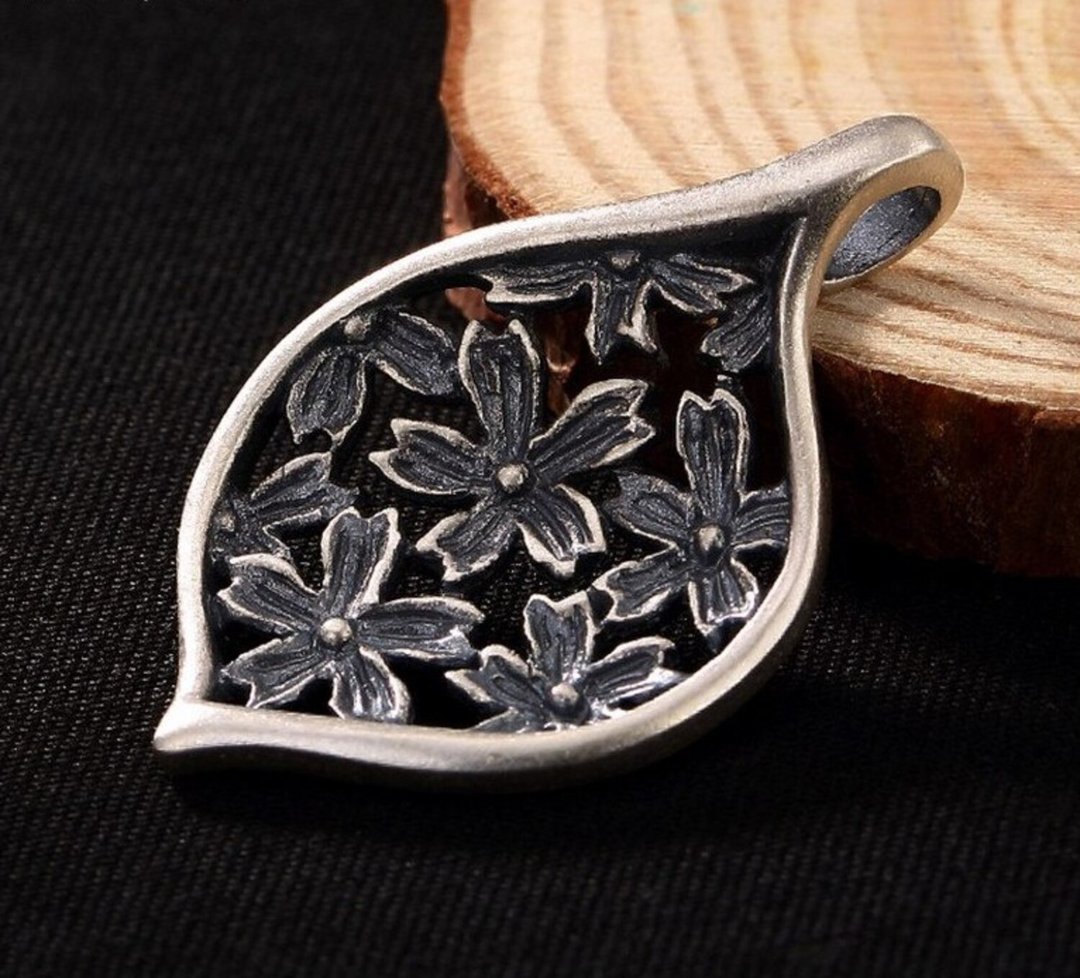 Real 925 Sterling Thai Silver Women Handmade Winter Jasmine Pendants - 长链 - 纯银 银色
