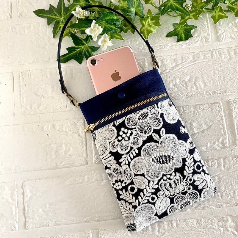 minä perhonen 手机袋 minaperhonen - 化妆包/杂物包 - 棉．麻 