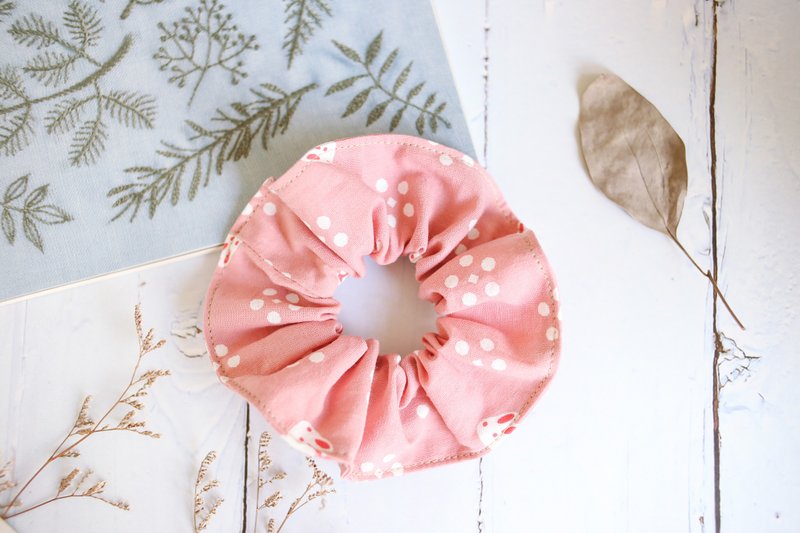 手作发饰。大肠圈。雪团兔兔 - 发饰 - 棉．麻 粉红色