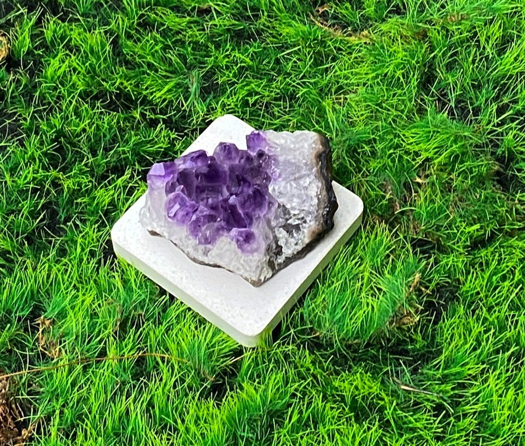 天然可爱小紫晶簇 紫水晶 疗愈 招财 消磁净化 智慧 疗愈 财运 - 摆饰 - 水晶 紫色