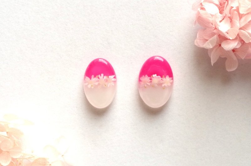 树脂艺术 双色花朵耳环・玫瑰粉 - 耳环/耳夹 - 树脂 粉红色