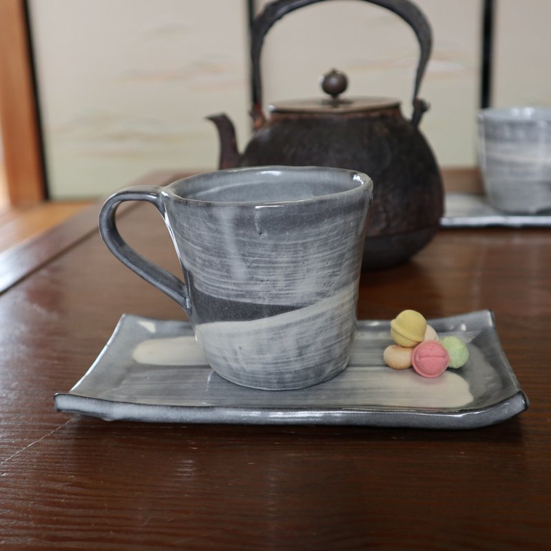 Cozy mug with plate handcrafted pottery made in japan made by Japaneses artist - 咖啡杯/马克杯 - 陶 