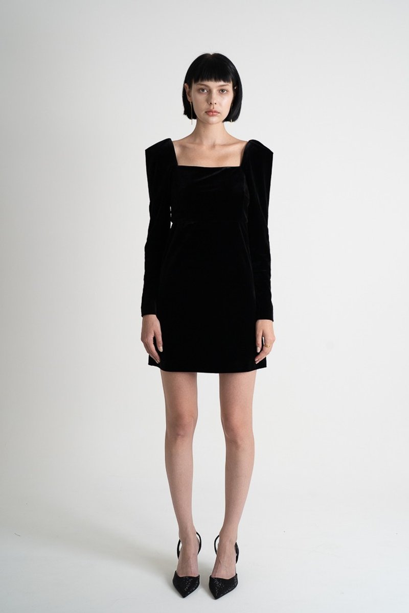 Square Neck Raglan Sleeve Dress | 绒布方领美背拉克兰袖连身裙 - 洋装/连衣裙 - 聚酯纤维 黑色