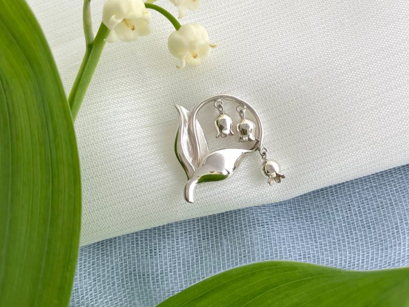 摇曳铃兰别针 - 徽章/别针 - 纯银 