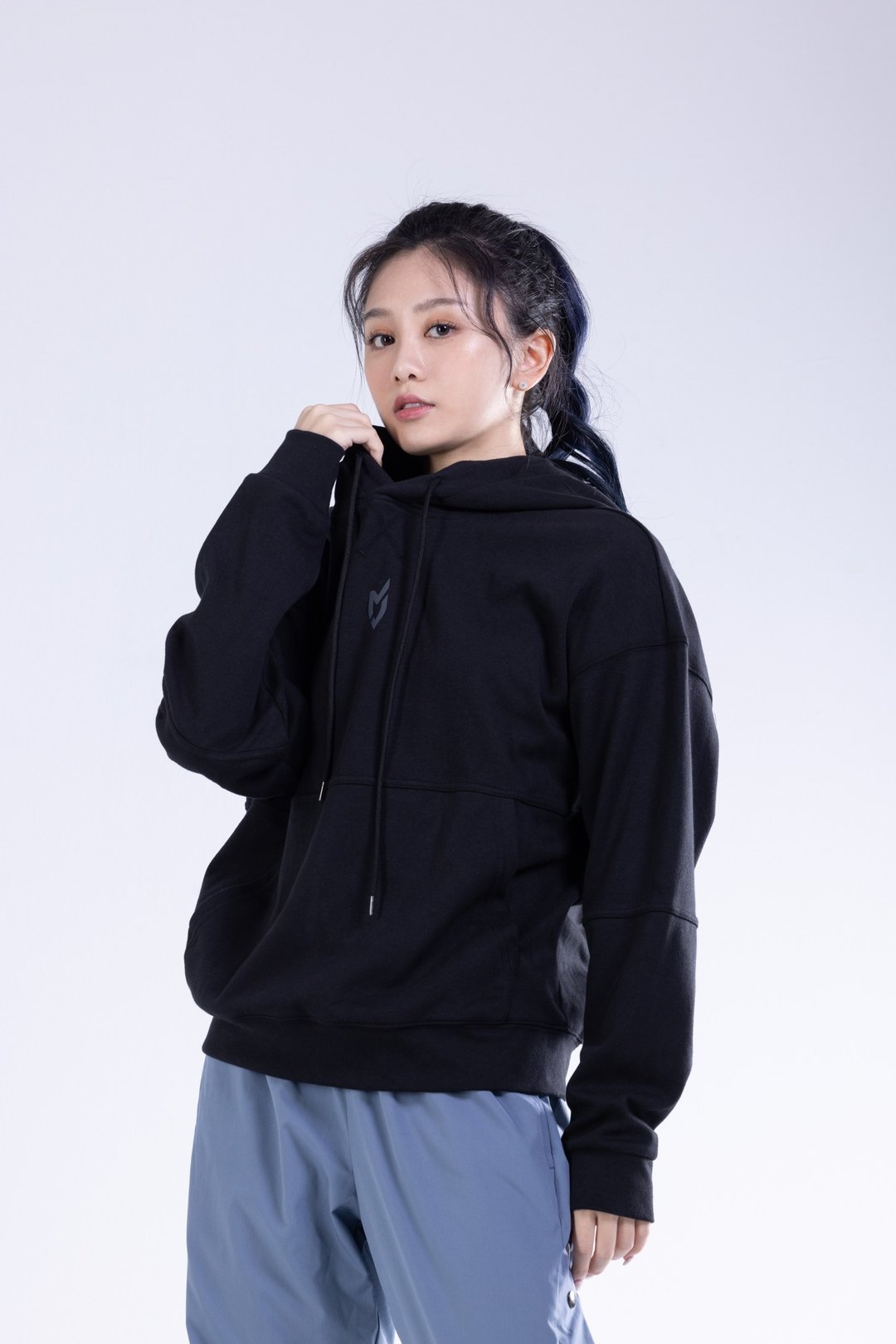 MJC 中性版双机能落肩帽 T (黑) - 中性连帽卫衣/T 恤 - 其他人造纤维 黑色
