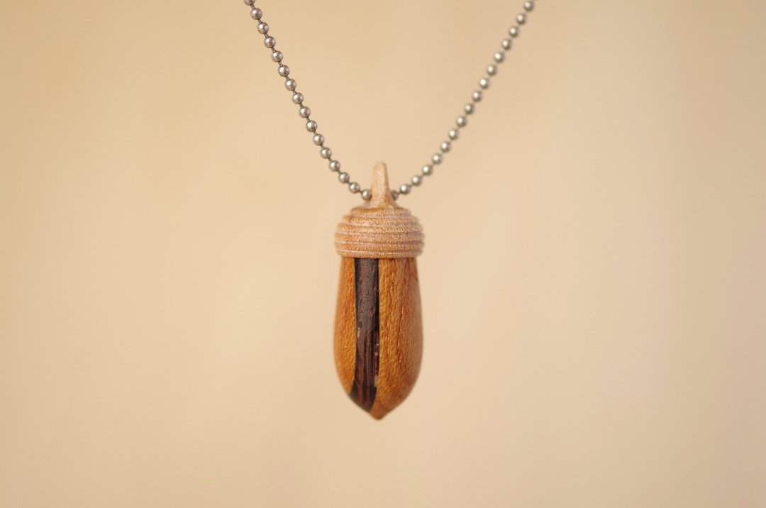 Wood Carving Acorn Pendant, Wooden Mosaic, KEYAKI &amp; Wenge, ball-chain - 项链 - 木头 咖啡色