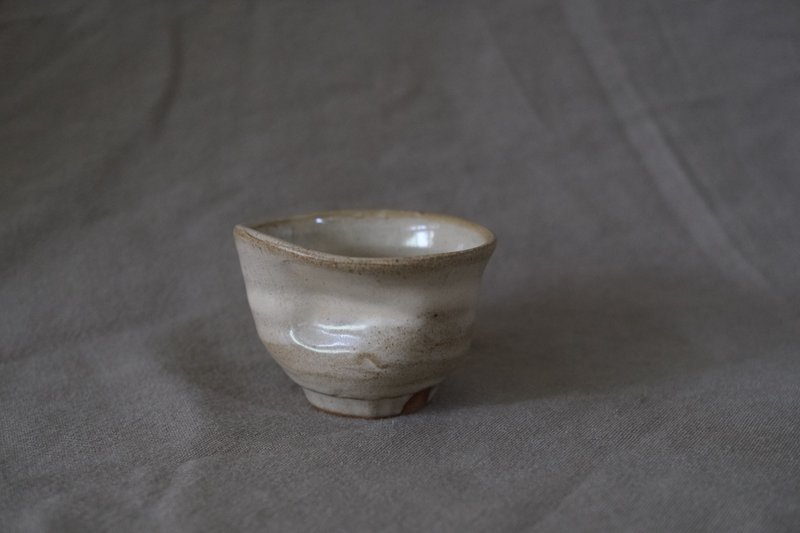 米黄- 不规则茶杯 - 茶具/茶杯 - 陶 