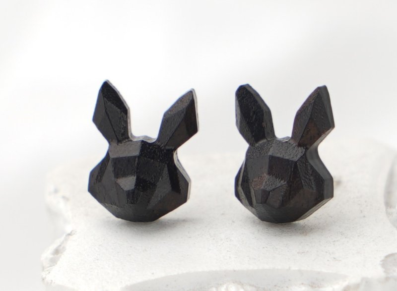 簡約手作 立体可爱兔子狐狸耳钉 - 耳环/耳夹 - 木头 多色