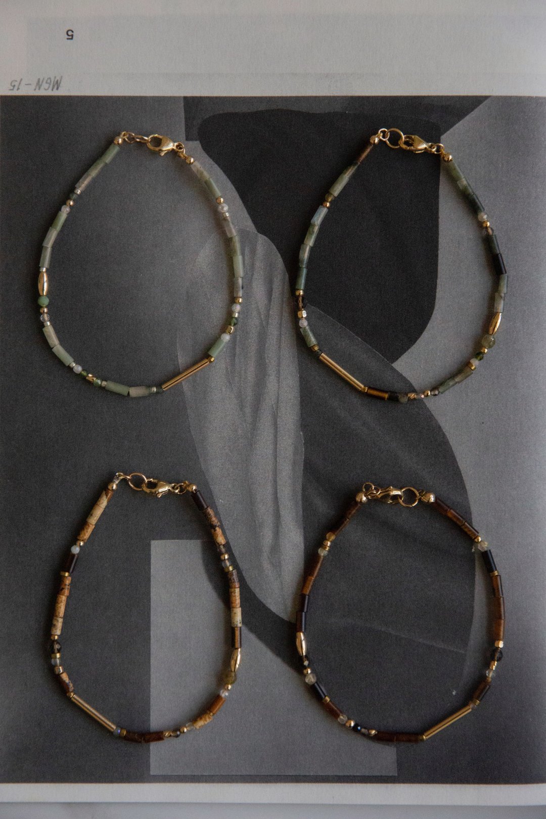 ORE - Dainty Bracelet – 水晶玛瑙矿石 – 五色美制注金细手链 - 手链/手环 - 半宝石 多色