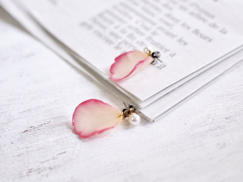 Rose Dance (Carousel) Earrings / Clip-On - 耳环/耳夹 - 其他材质 粉红色