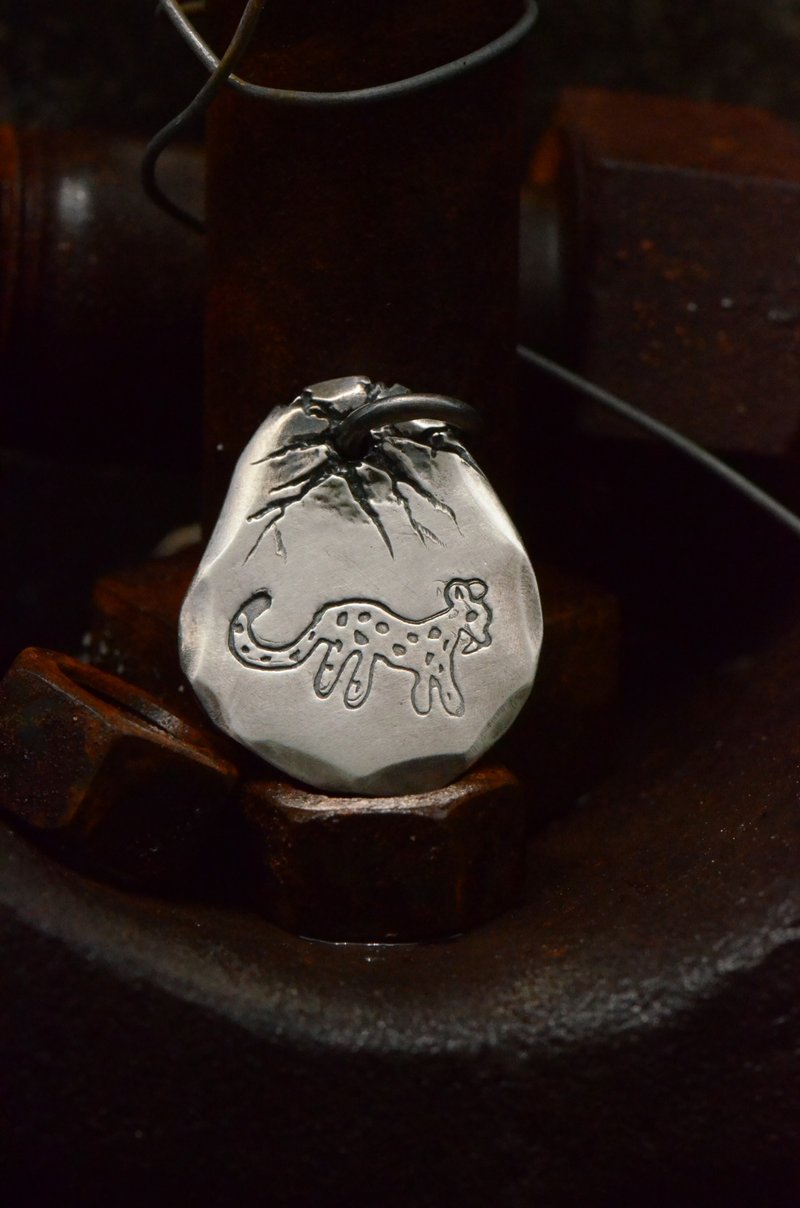 涂鸦豹打印吊牌 - 吊饰 - 银 银色