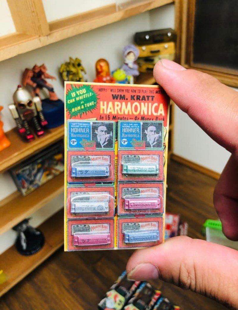 微缩 袖珍 迷你 柑仔店 古早味玩具 (经典美式口琴) 场景 - 玩偶/公仔 - 塑料 多色