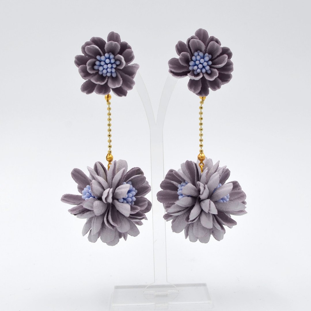 紫色立体压花雏菊花球耳环 Orchid Purple Daisy Ball Earring - 耳环/耳夹 - 其他材质 紫色