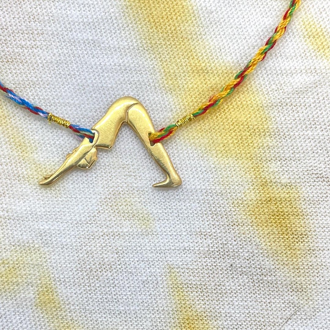 瑜珈精系列 - Adho Mukha Svanasana 下犬式手链 - 手链/手环 - 贵金属 多色