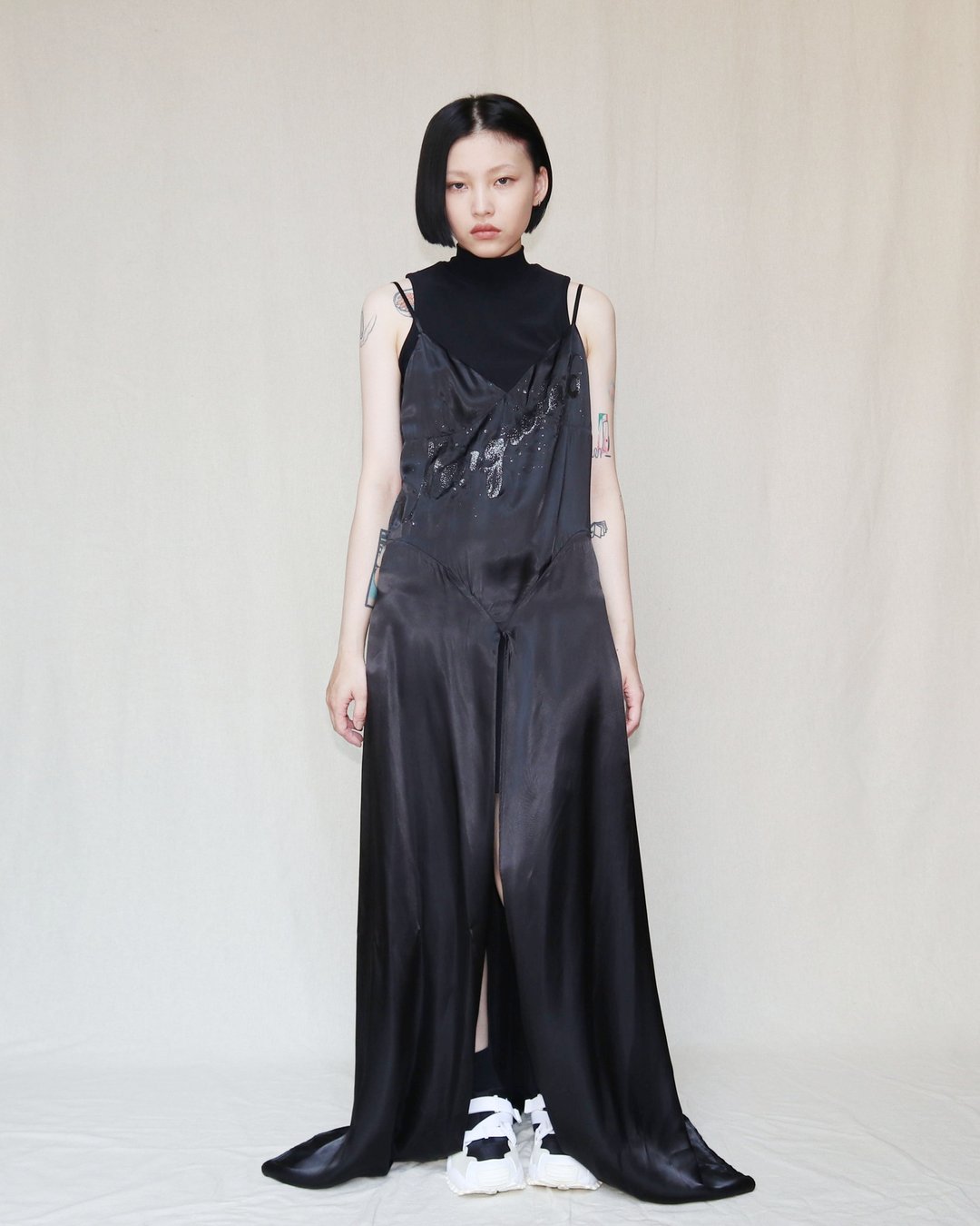 南瓜Vintage。Maison Margiela MM6 亮片 细肩带 开衩 黑色长洋装 - 洋装/连衣裙 - 其他人造纤维 黑色