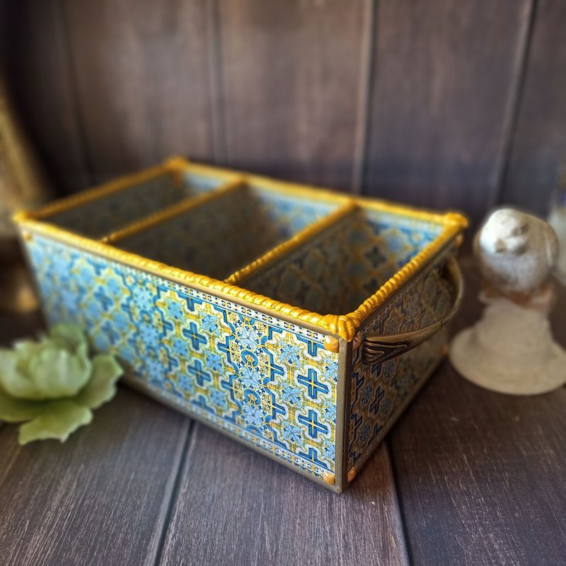 笔刷收纳筒、化妆品收纳筒、餐巾架、面纸盒套、厨房收纳盒 - 收纳用品 - 木头 黄色