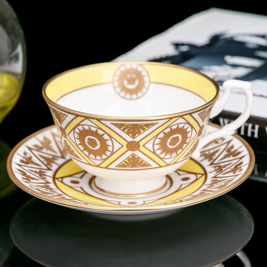 英国制Royal Collection白金汉宫2008生日骨瓷茶杯咖啡杯红茶杯 - 咖啡杯/马克杯 - 瓷 