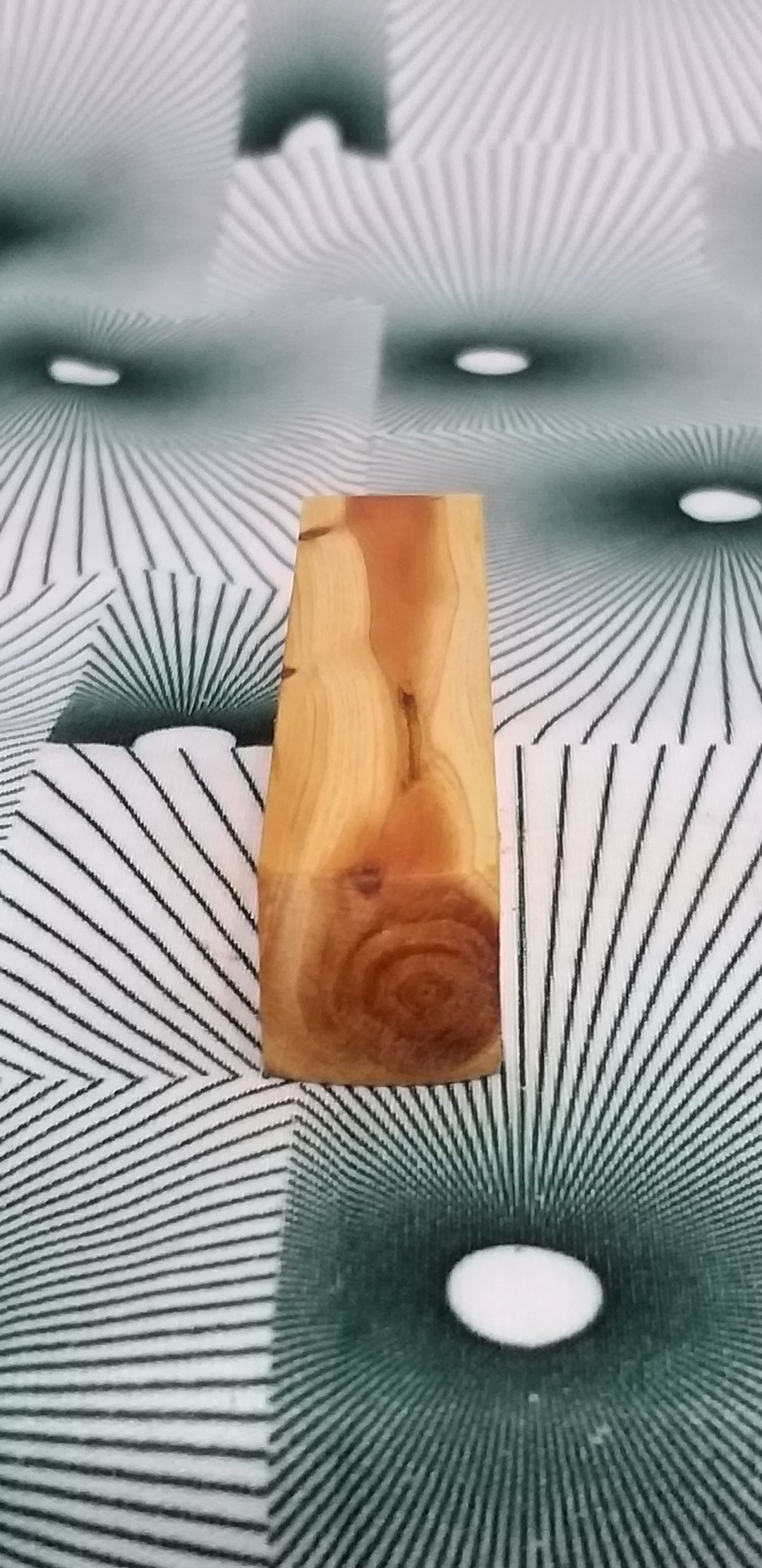 台湾龙柏5分印章 1.5*1.5*8cm~E9 - 印章/印台 - 木头 