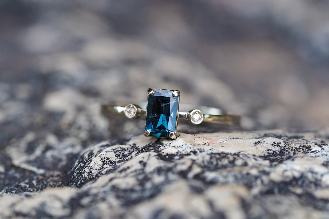 14k gold with spinel and diamonds. - 戒指 - 贵金属 金色