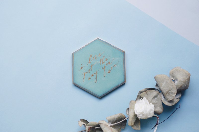 Voices of the River 清澈透蓝—金色西洋书法六角形瓷砖 - 摆饰 - 瓷 蓝色