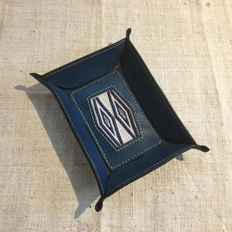 织布与皮革的艺术对话-置物盒 - 收纳用品 - 真皮 蓝色