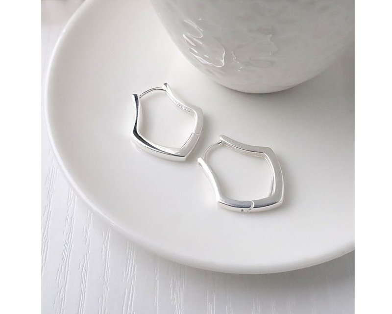 I 棱 I 925纯银耳环 - 耳环/耳夹 - 纯银 银色