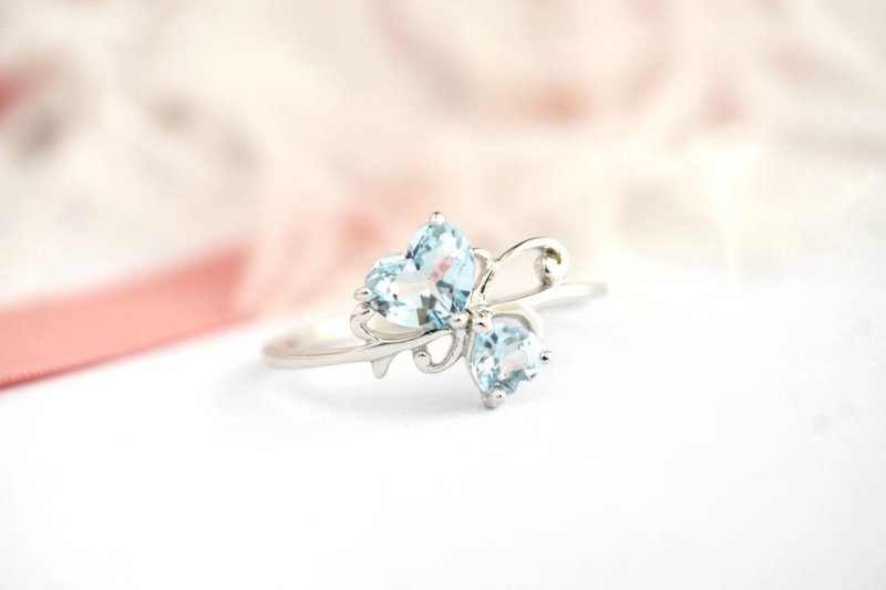 Natural topaz heart ring Silver 925 with white gold plated - 戒指 - 纯银 蓝色