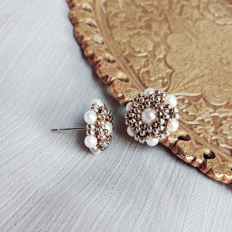 六角花饰耳环 耳针款 不锈钢耳针 - 耳环/耳夹 - 其他材质 