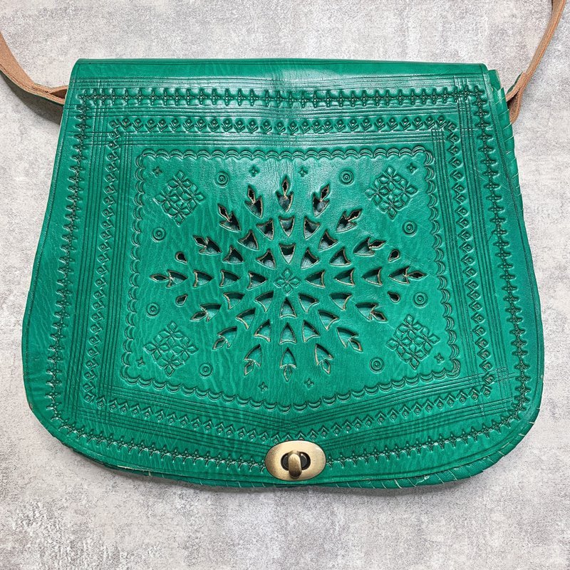Lalla 马鞍L 摩洛哥手敲花 mint-dyed Arabian knight - 侧背包/斜挎包 - 真皮 绿色